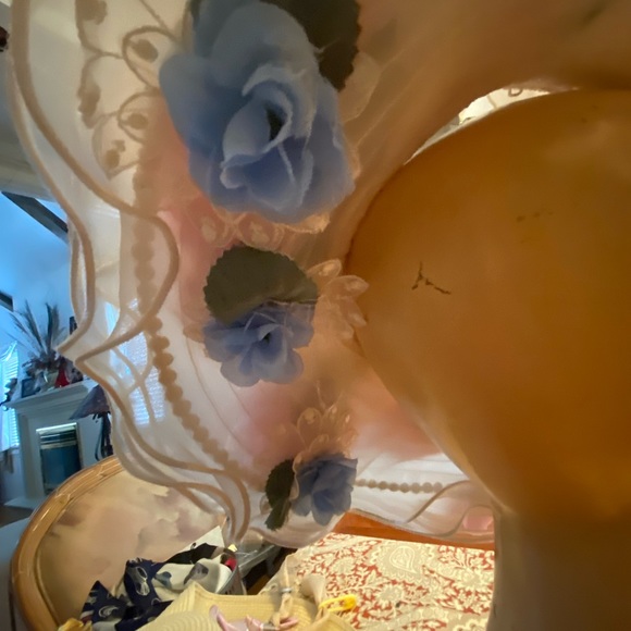 The cutest boy or girl BABY SHOWER HAT VINTAGE💓💙 everyone will want to borrow - Picture 6 of 10